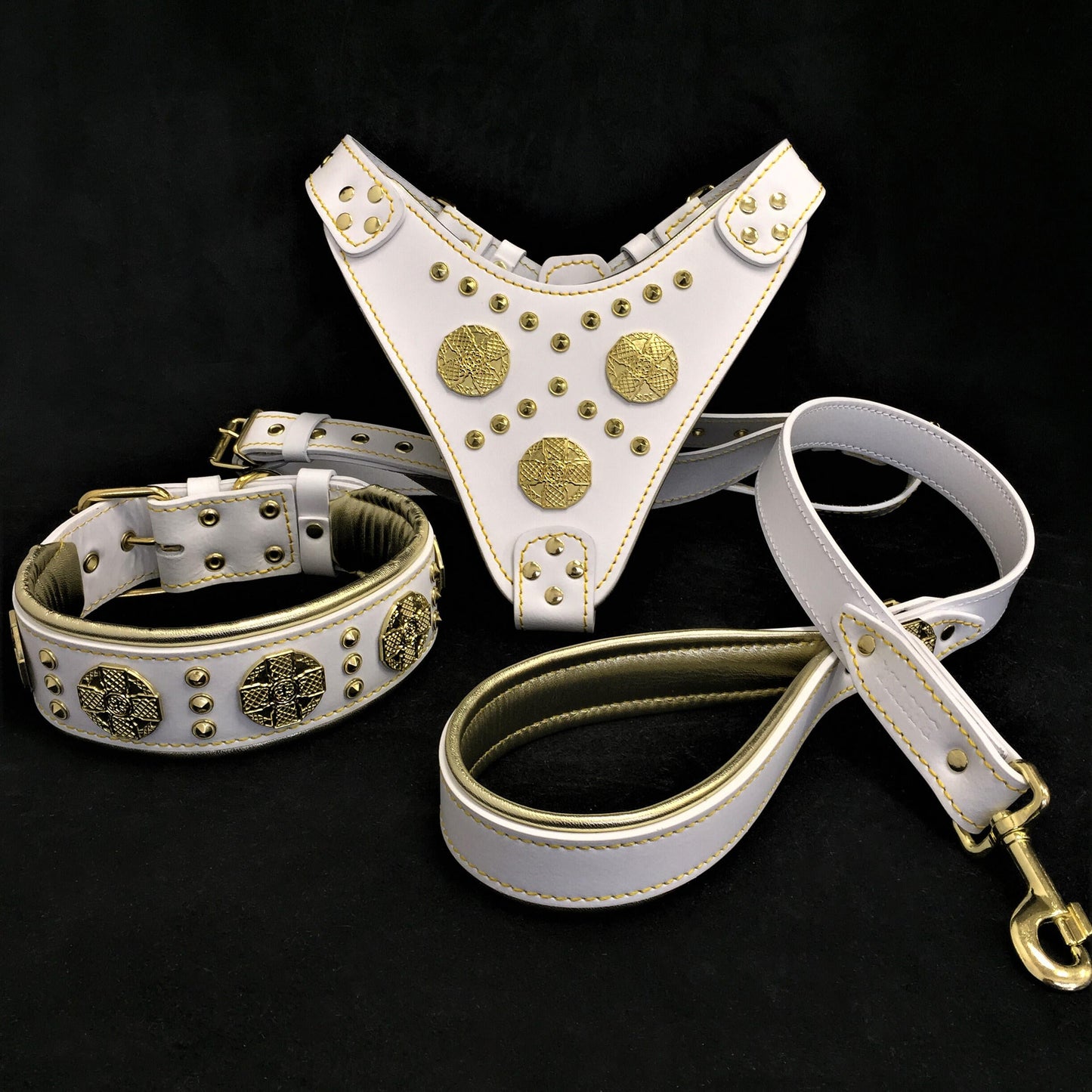 "Maximus White" BIG dog SET- Harness - collar - lead. Brass rivets-0